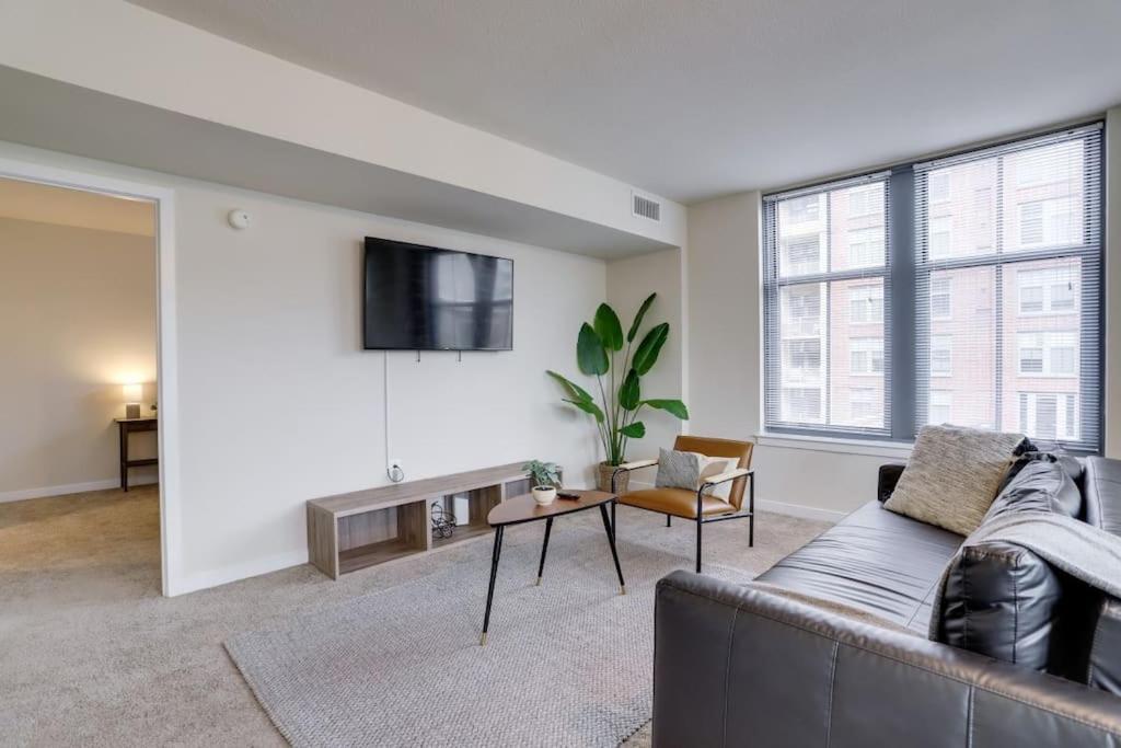 Fantastic 2 Bedroom Condo At Pentagon City Άρλινγκτον Εξωτερικό φωτογραφία