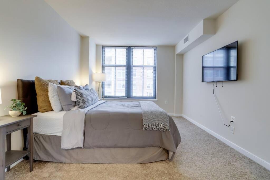Fantastic 2 Bedroom Condo At Pentagon City Άρλινγκτον Εξωτερικό φωτογραφία