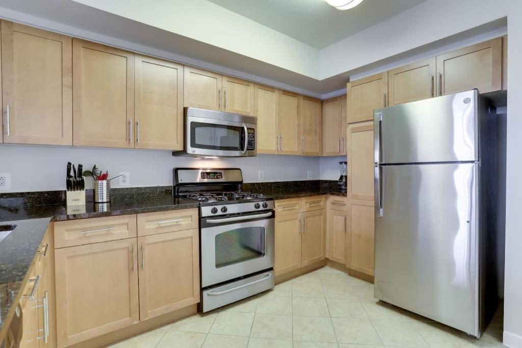 Fantastic 2 Bedroom Condo At Pentagon City Άρλινγκτον Εξωτερικό φωτογραφία