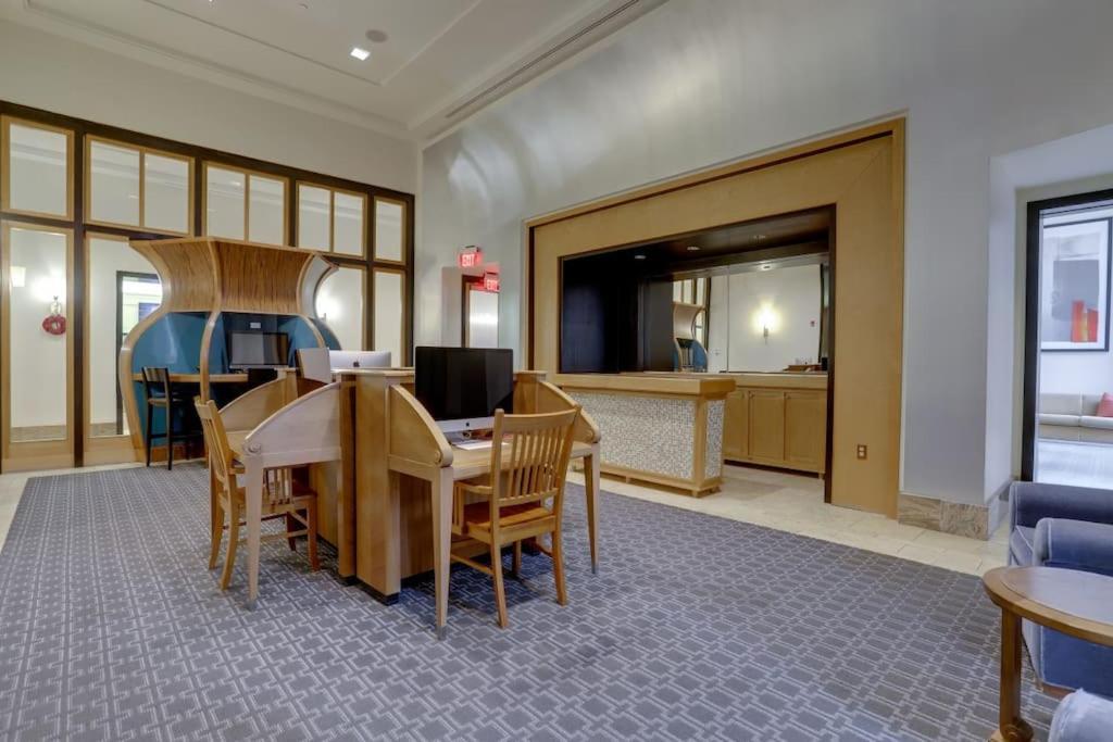 Fantastic 2 Bedroom Condo At Pentagon City Άρλινγκτον Εξωτερικό φωτογραφία
